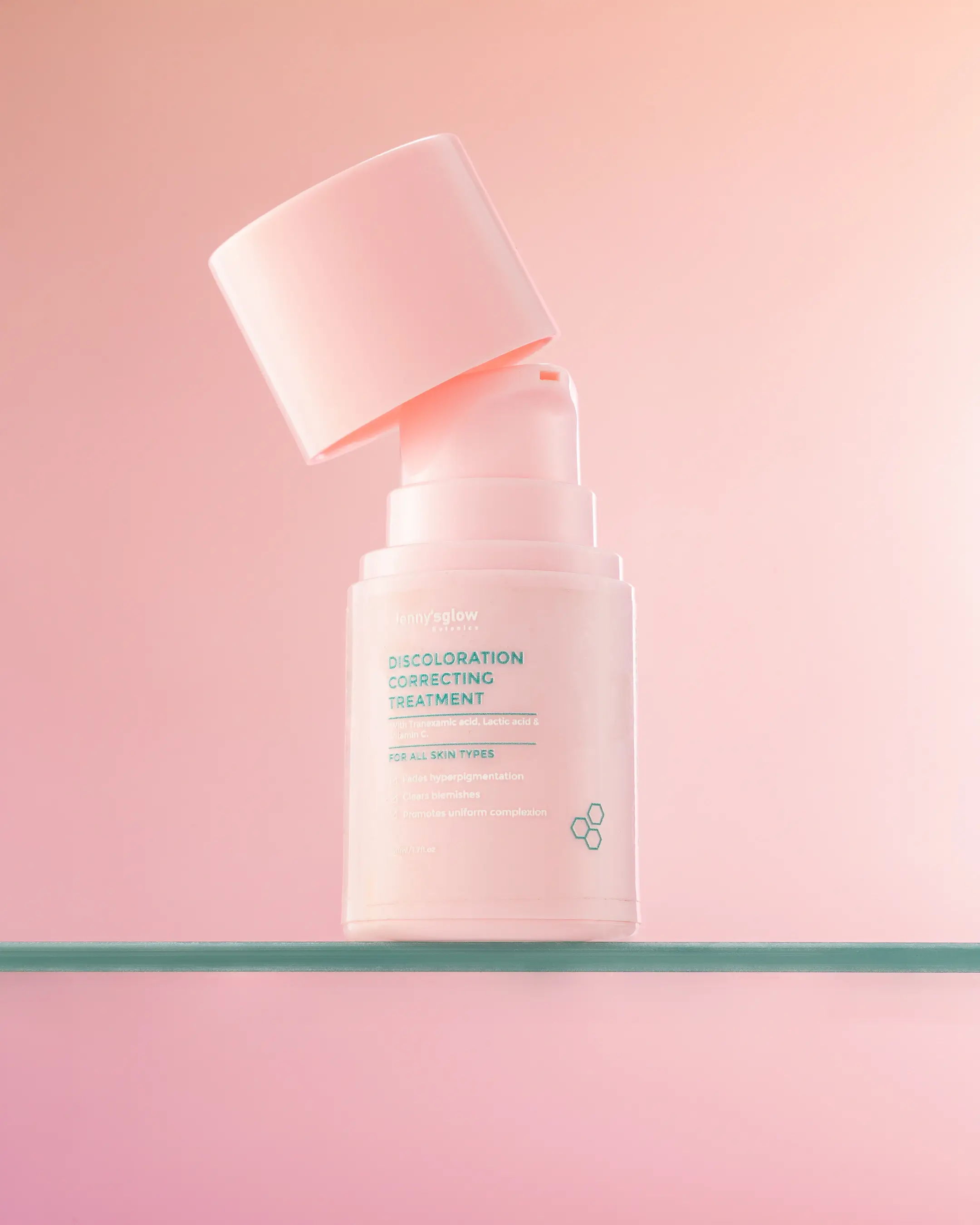 DISCOLORATION CORRECTING TREATMENT  (FOR ALL SKIN TYPES) WITH TRANEXAMIC ACID, LACTIC ACID & VITAMIN C